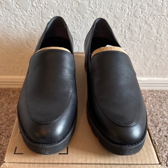 VIONIC KENSLEY LOAFER - Picture 2 of 5